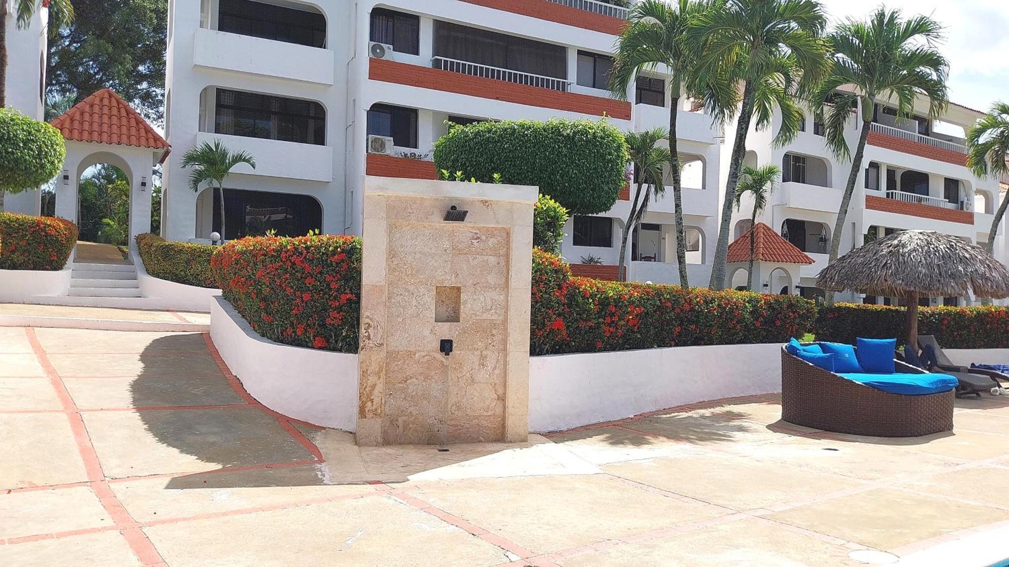 The Biggest Swimming Pool In Sosua, Frente A La Piscina Mas Grande En Sosua Apartment Bagian luar foto